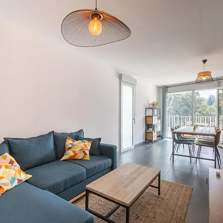 Appartement 70 M2 Climatise Avec Balcon Et Parking Marseille Exterior photo